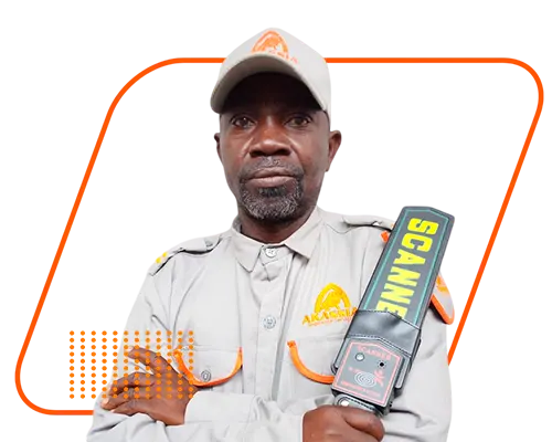 Vigilante da Akassia Segurança Privada em Angola no posto Aura Beleza