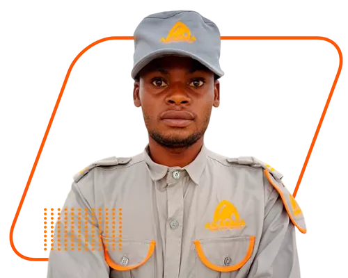 Vigilante da Akassia Segurança Privada em Angola no posto Clinica Unjani