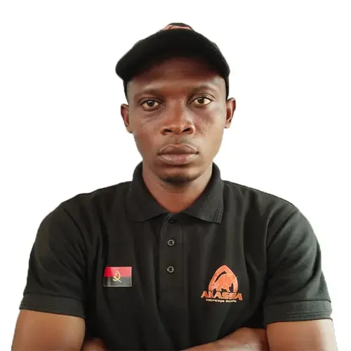 Luciano Mande vigilante da akassia-segurança-privada em Angola